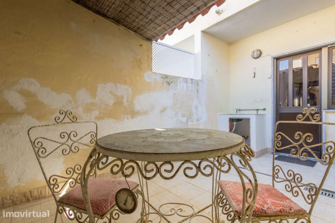 Moradia T3 + 1 em Vale Milhaços - Corroios com Garagem-30