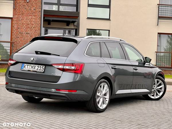 Skoda Superb Combi 2.0 TDI DSG Premium Edition - 15