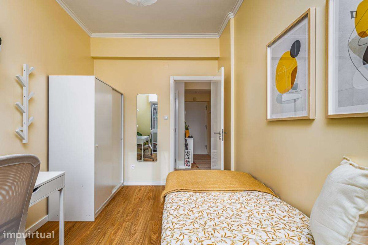 Quarto - localizado em Benfica Lisbon - Grande imagem: 5/6