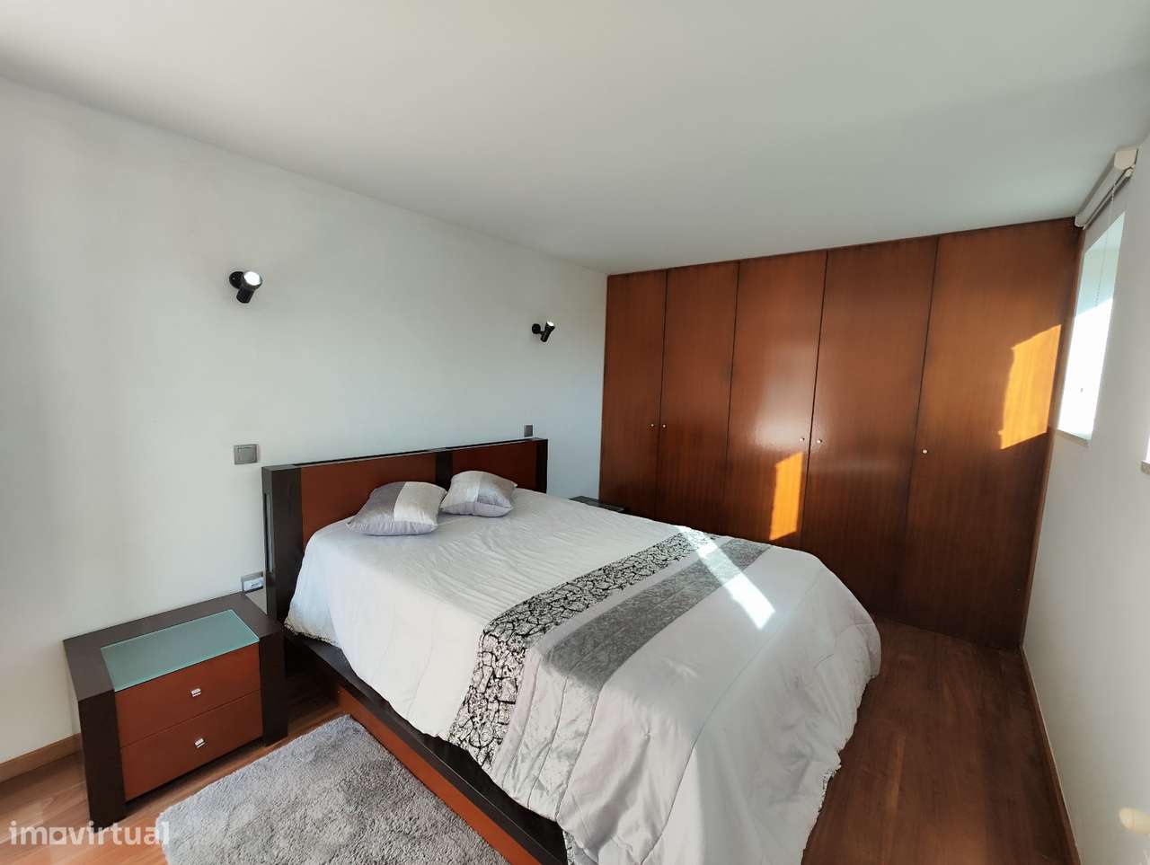 Vende-se moradia de luxo-22