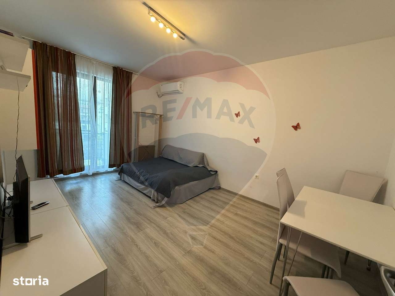 Apartament cu 2 camere de vanzare in Mamaia Nord Navodari - Imagine principală: 4/12