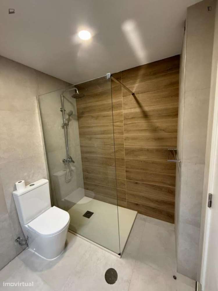 Quarto - localizado em Rio Tinto Porto - Grande imagem: 4/10