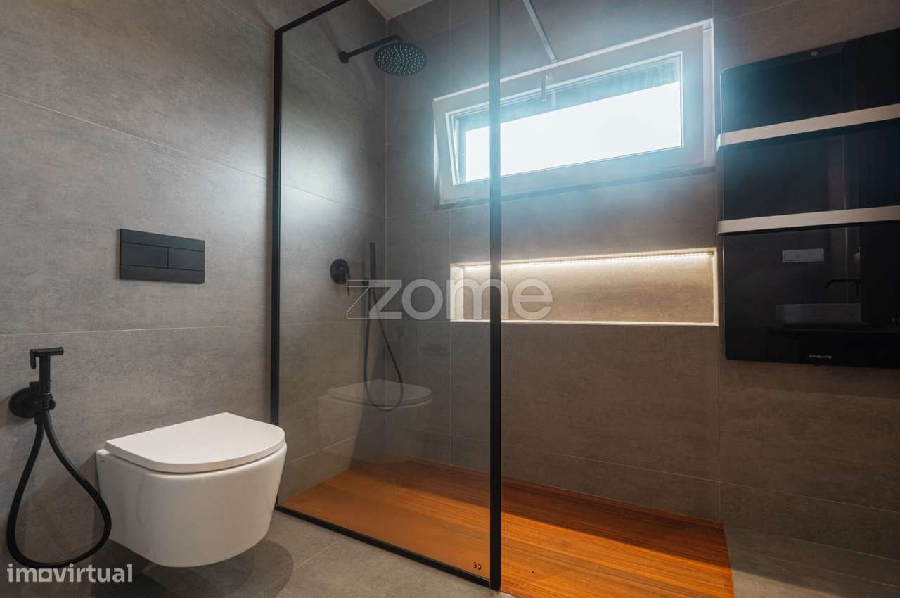 Moradia Isolada T3 com Piscina em Cascais-22