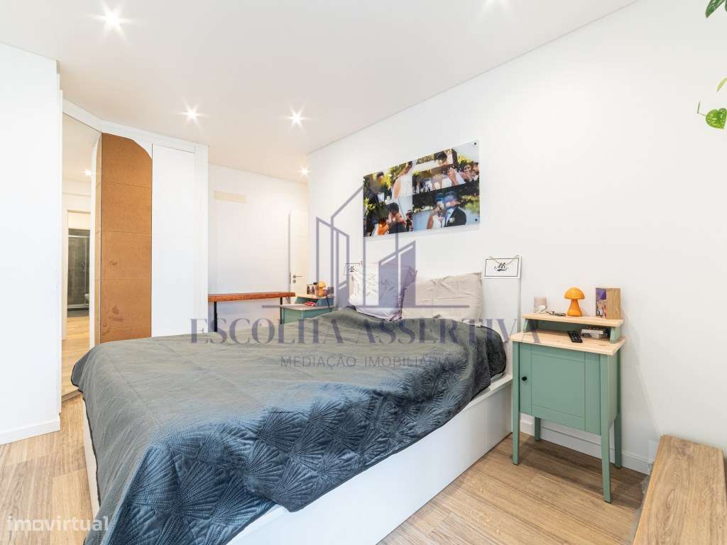 Apartamento T3 remodelado, com vista desafogada-24