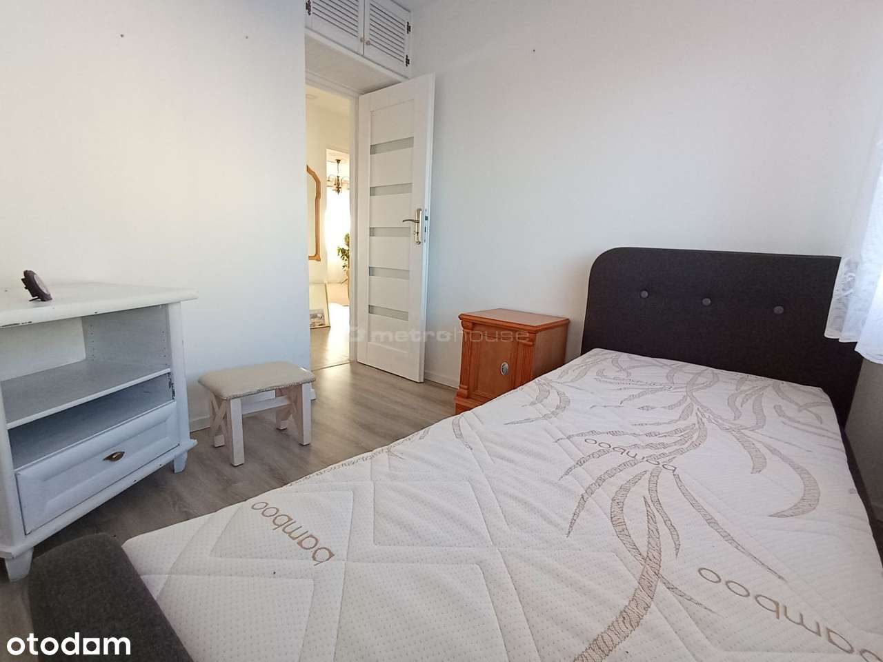 3-pokojowe mieszkanie z widokiem na jezioro-11