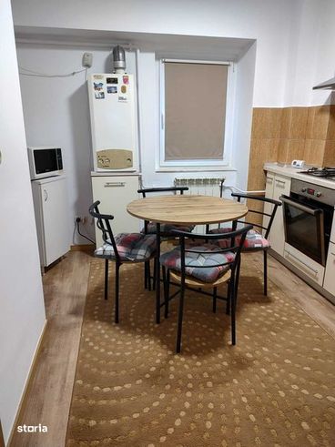 Inchiriez apartament cu 3 camere, in Iasi, zona Rond Vechi CUG