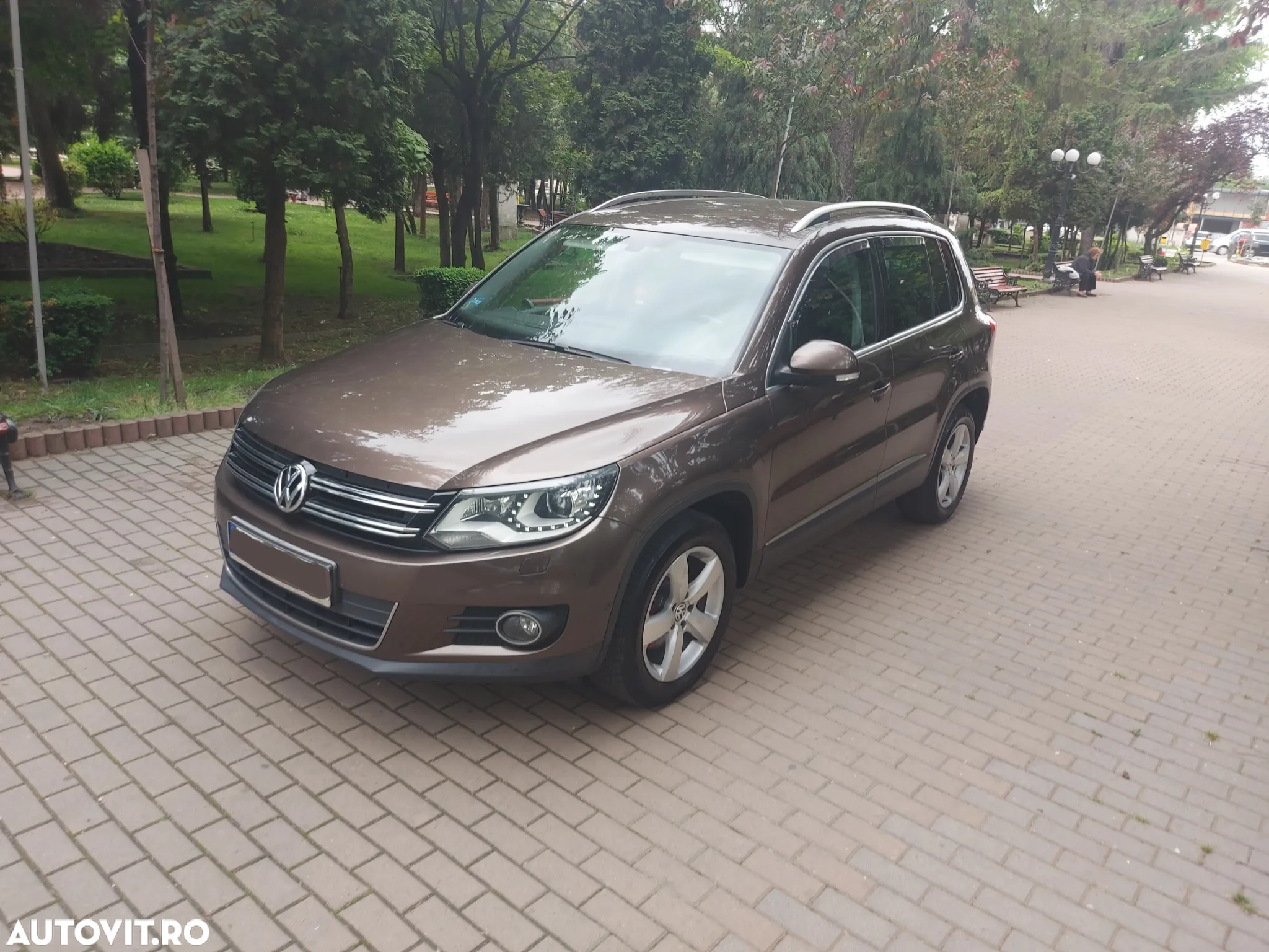 Volkswagen Tiguan 2.0 TDI 4Motion DSG Sport & Style - 7