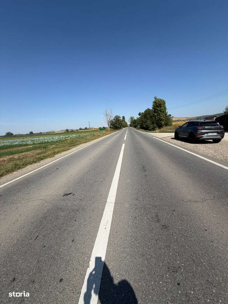 Vand Teren ITRAVILAN intersectie cu TRAIAN - BUHOCI , la STRADA-2
