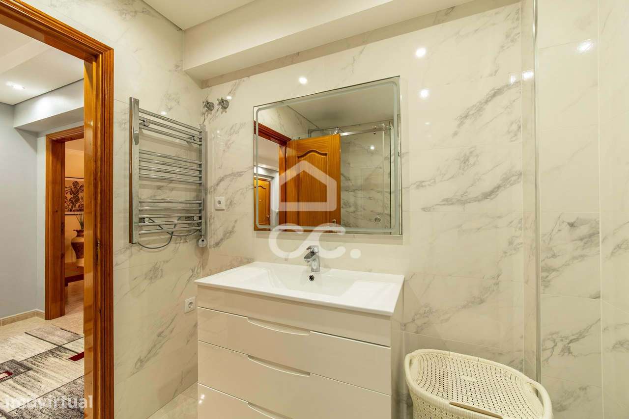 Apartamento T2 no Centro de Cacém-10