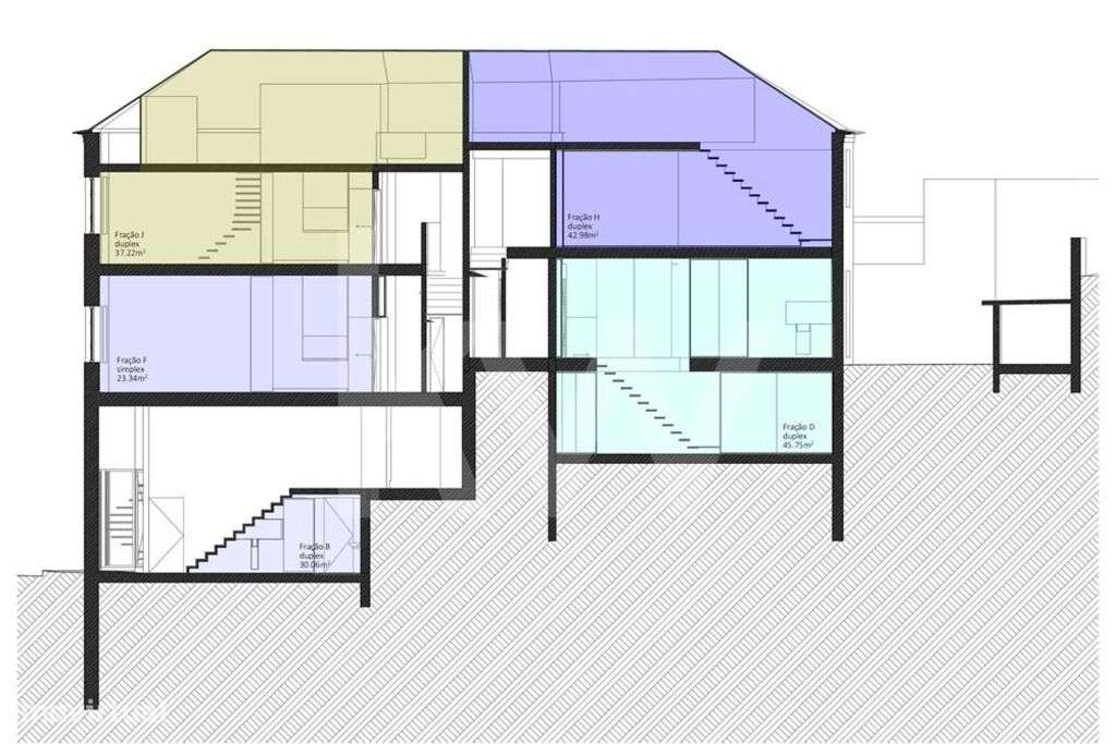 PRÉDIOS EM PROPRIEDADE TOTAL, PARA CONVERSÃO EM 10 APARTAMENTOS T1 (VI - Grande imagem: 3/26