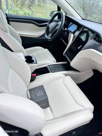 Tesla Model X 100D - 7