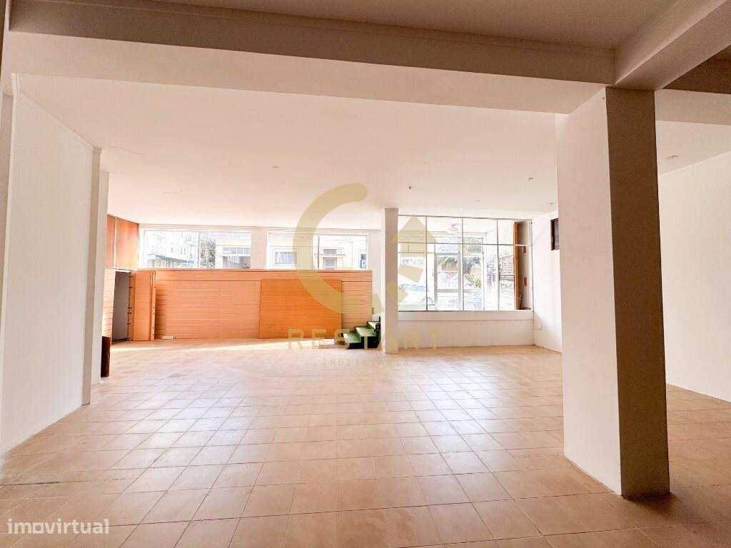 Loja para Arrendamento no Centro de São João da Madeira - Grande imagem: 4/26