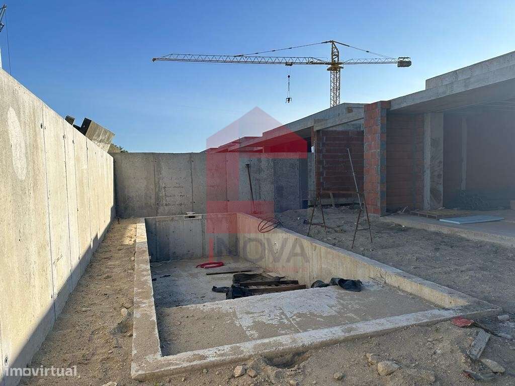 Moradia Banda Térrea com Piscina, Palmeira-28