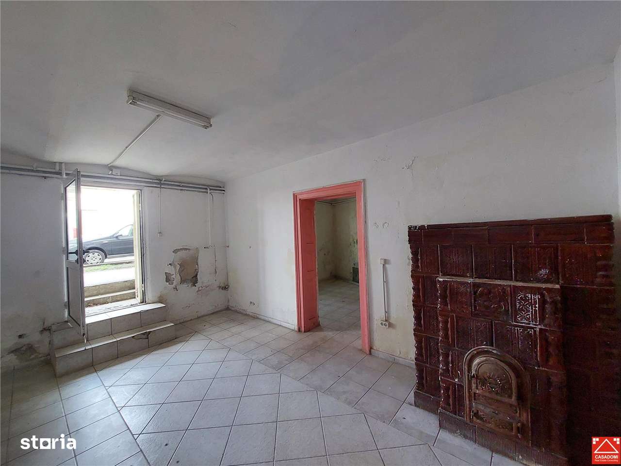 Casa cu spatiu comercial, zona Intim-13