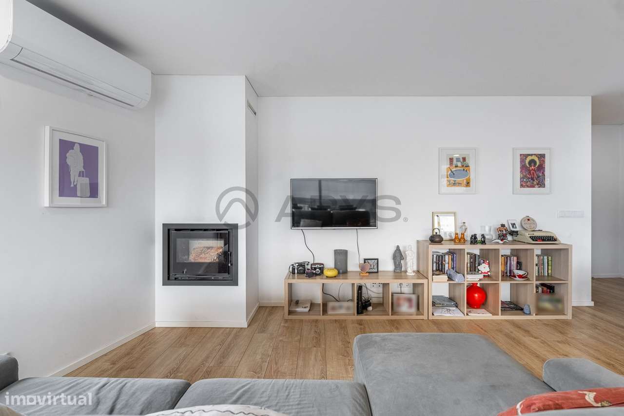 Apartamento T2 Semi-novo, em Tenões-6