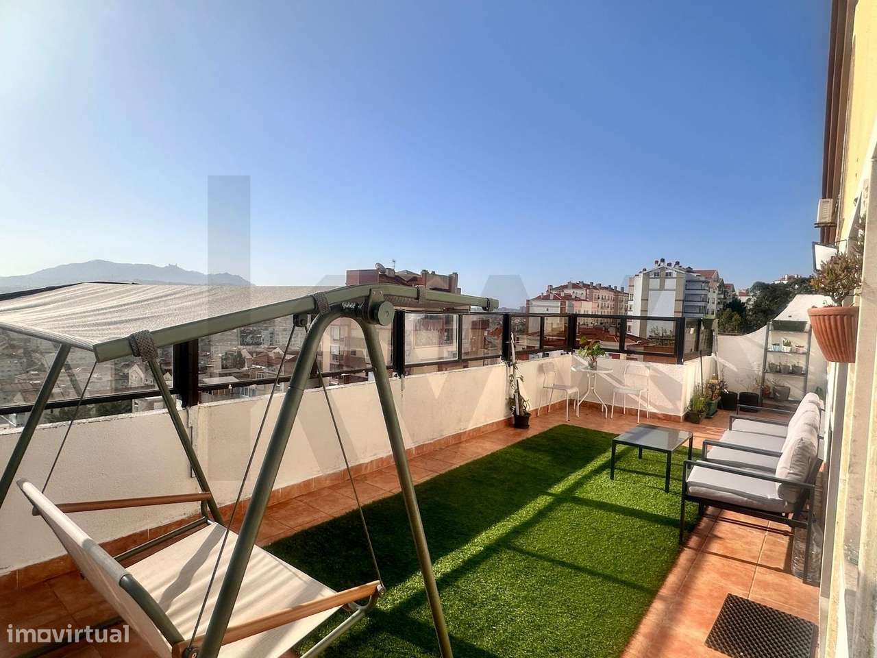 T4 no Último Piso com Terraço de 100m2 e Vista Panorâmica Deslumbrante - Grande imagem: 2/43