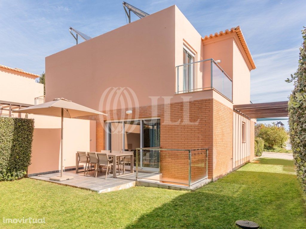 Moradia T2+1 com jardim, no Lumina Villas, Algarve