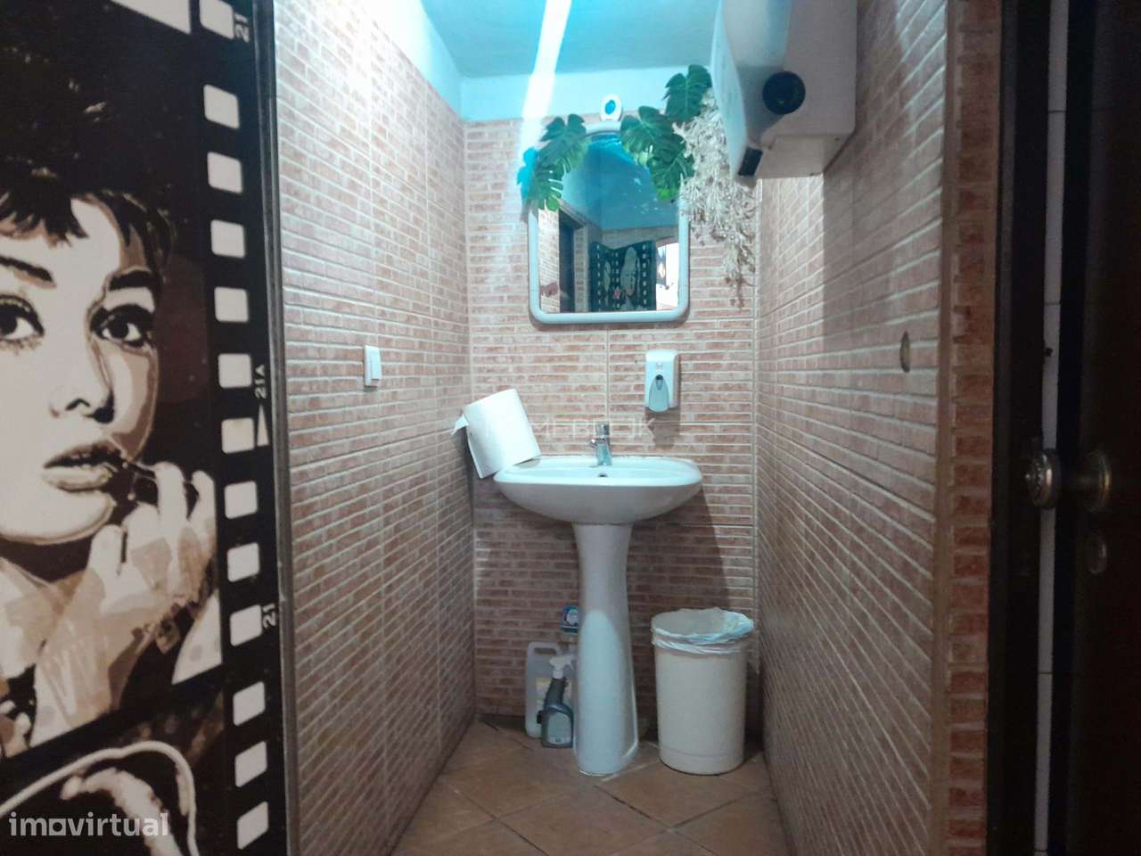 Restaurante para Trespasse zona central da Sobreda, em funcionamento - Grande imagem: 4/46