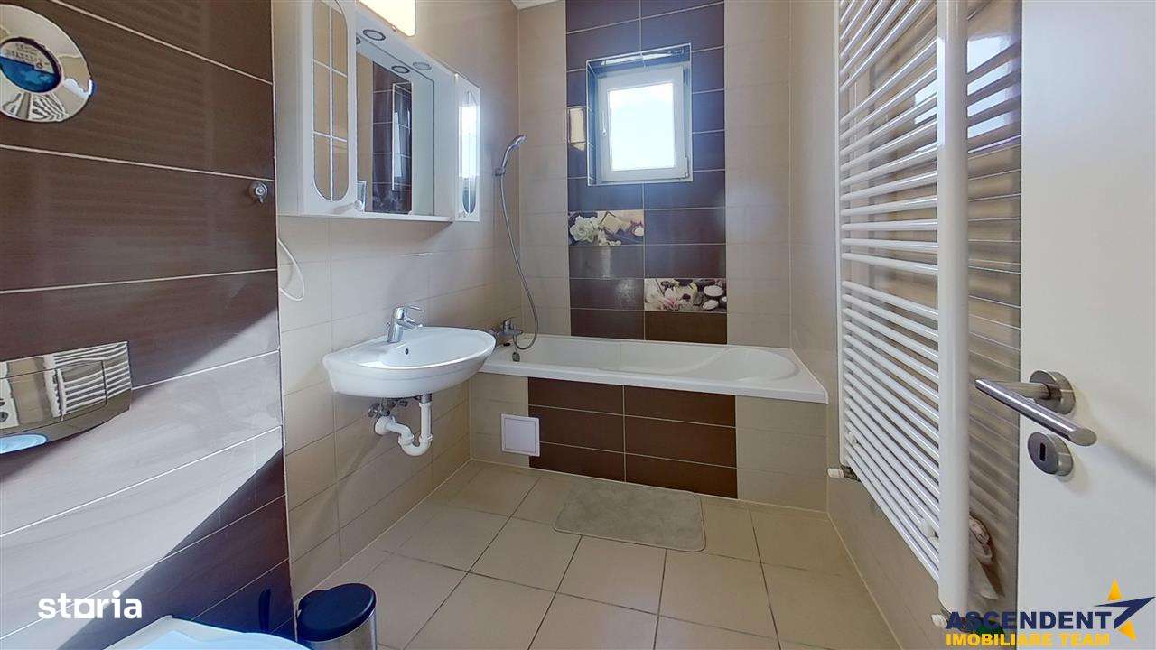 Tur 3D! 2 camere decomandat, mobilat si utilat, cu parcare privata – A - Imagine principală: 5/9