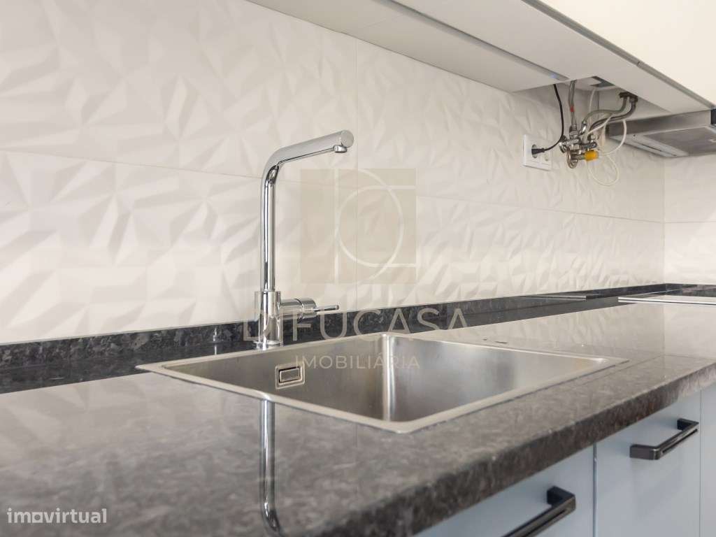 R260_Apartamento T3 Central no Feijó-16