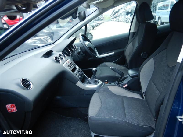 Usa dreapta fata Peugeot 308 2007 Hatchback 1.6 HDI - 6