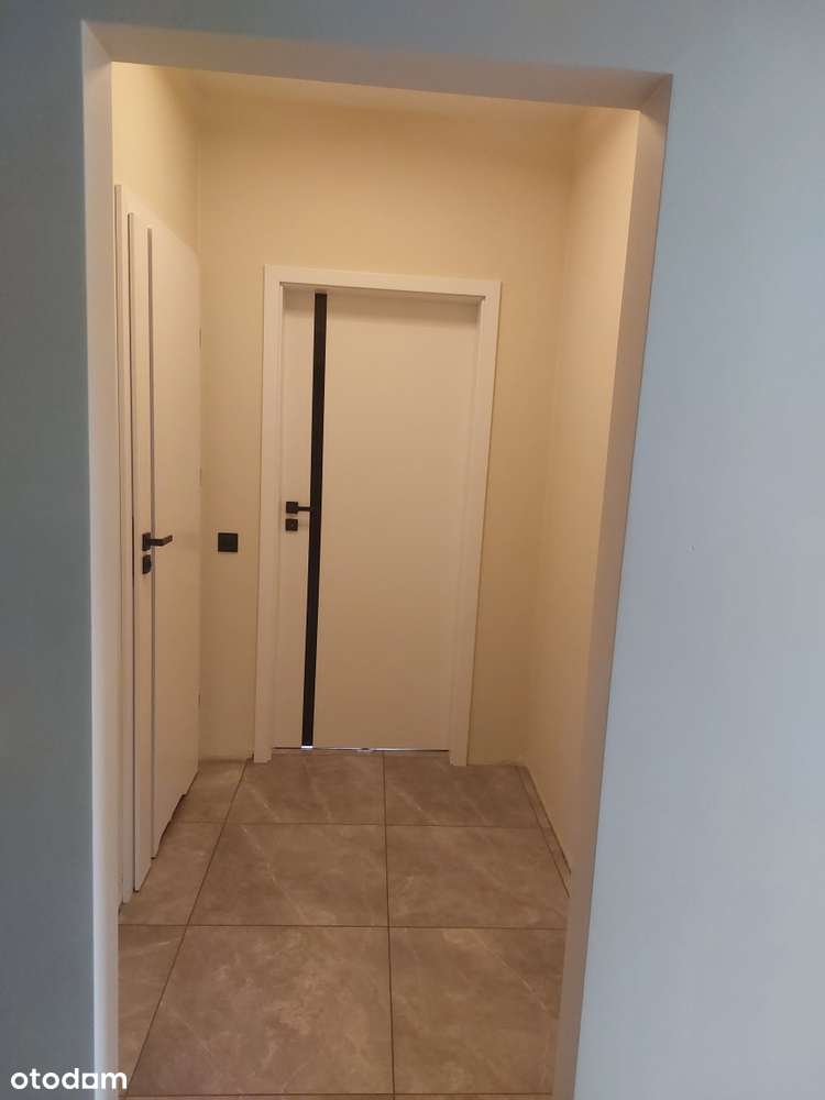 Atrakcyjny, nowy, wolnostojacy dom w Droszkowie-4