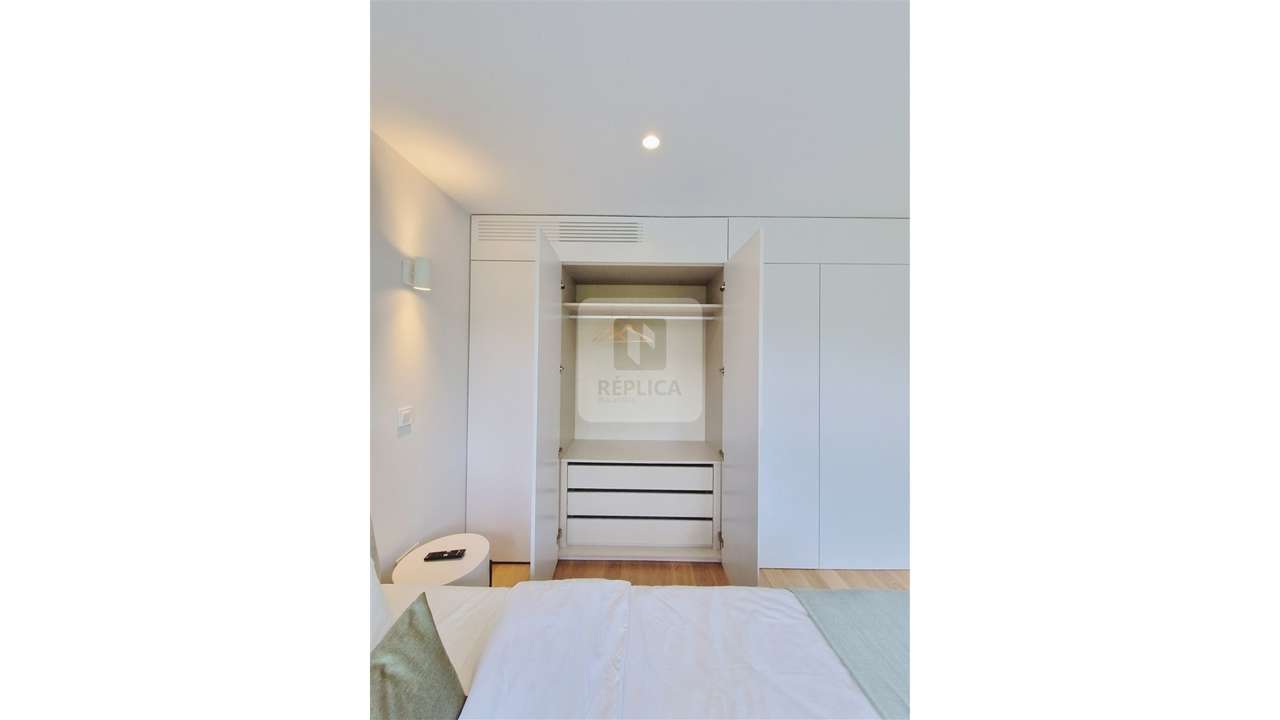 Estúdio Mobiliado e Equipado no Porto para Arrendar - Grande imagem: 5/16