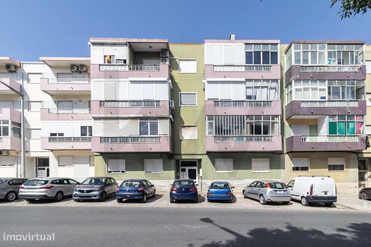 Apartamento T2 - Laranjeiro-31