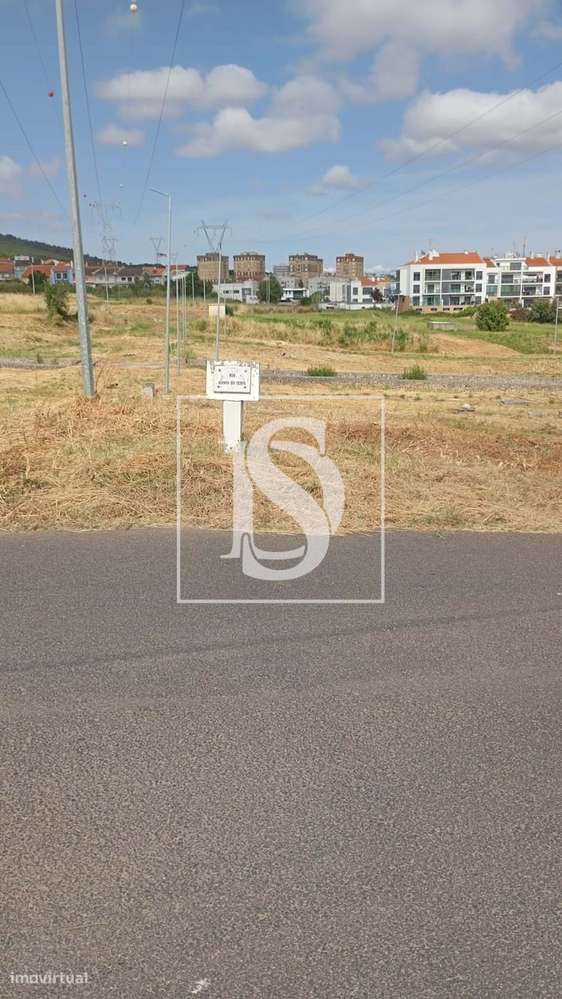 Terreno Urbano para construção de prédio em Vialonga-8