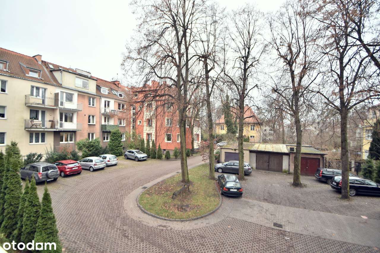 Dwupokojowe mieszkanie z ,,duszą"-11