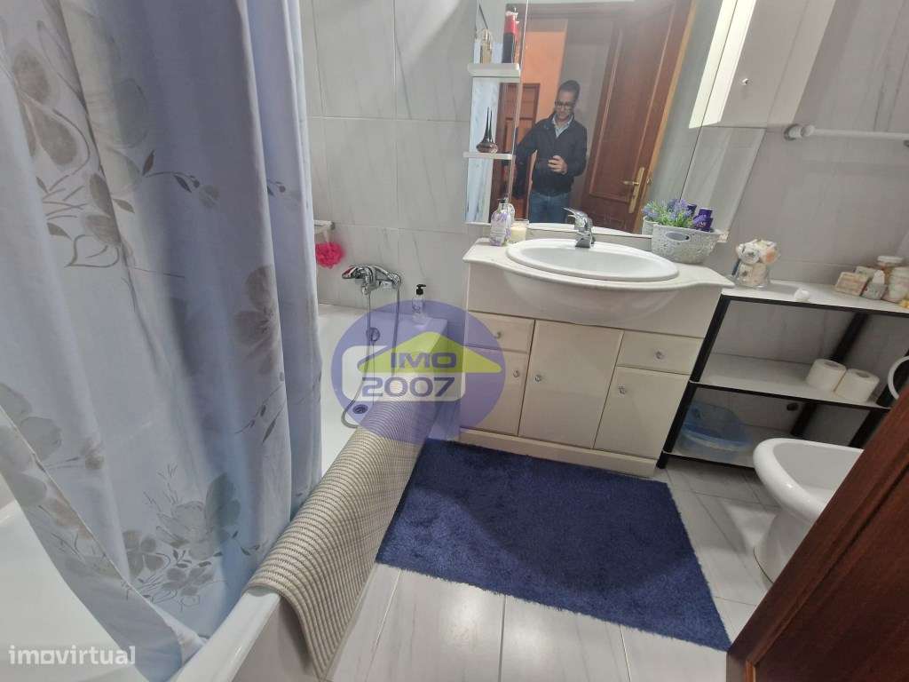 Apartamento T2 em Paços de Brandão-16