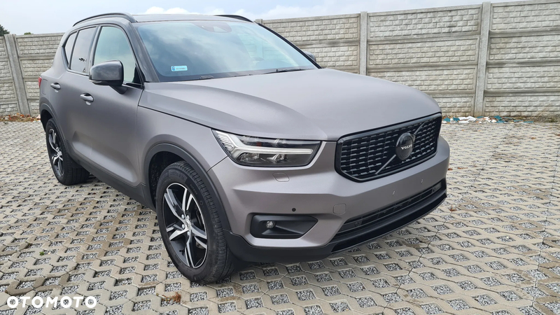 Volvo XC 40 D4 AWD Geartronic R-Design - 1