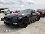 Ford Mustang 5.0 V8 GT - 2