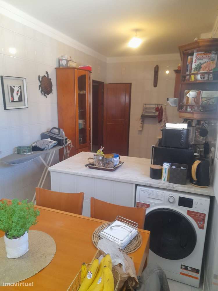 T3 com varanda, ar condicionado e cozinha separada-15