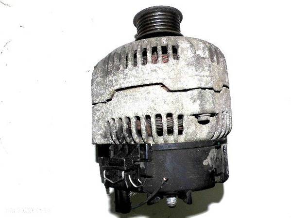 Volkswagen Sharan MK1 2,0 alternator 028903018A - 1