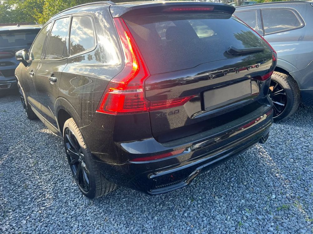Volvo XC60 II B5 B AWD Ultra Black Edition 2025