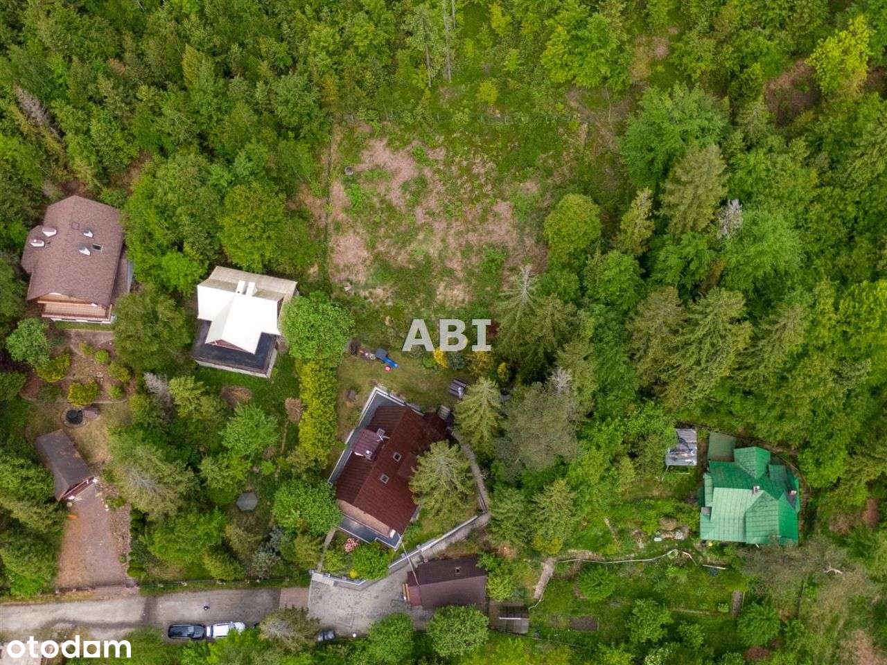 Pensjonat z dużą działką-5