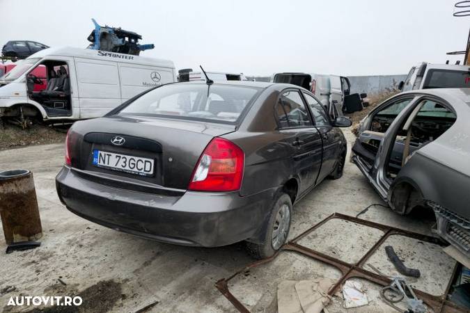 Macara dreapta spate Hyundai Accent MC  [din 2006 pana  2011] - 4