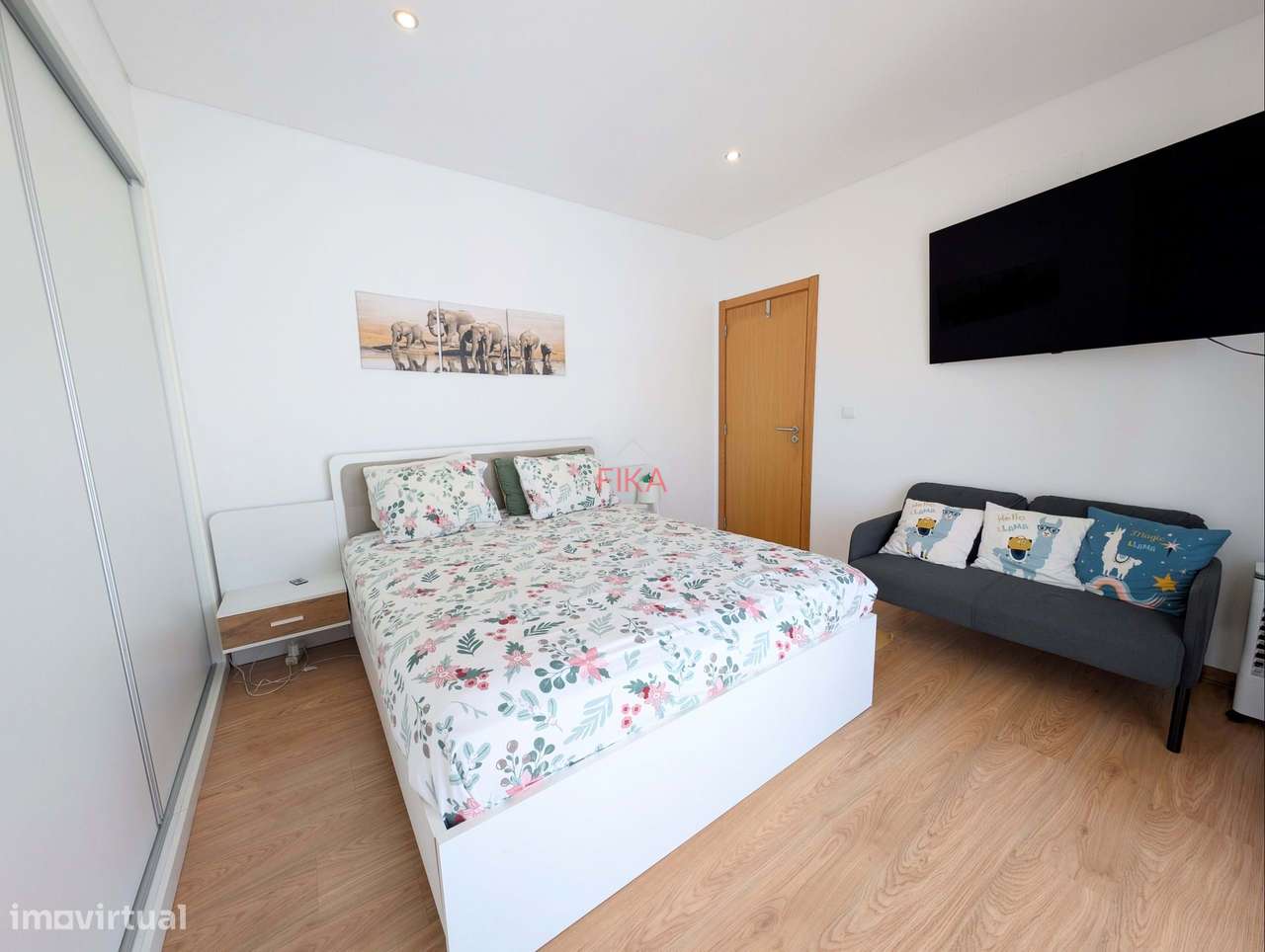 Moradia T5 Isolada com piscina e sauna - Fernão Ferro-39