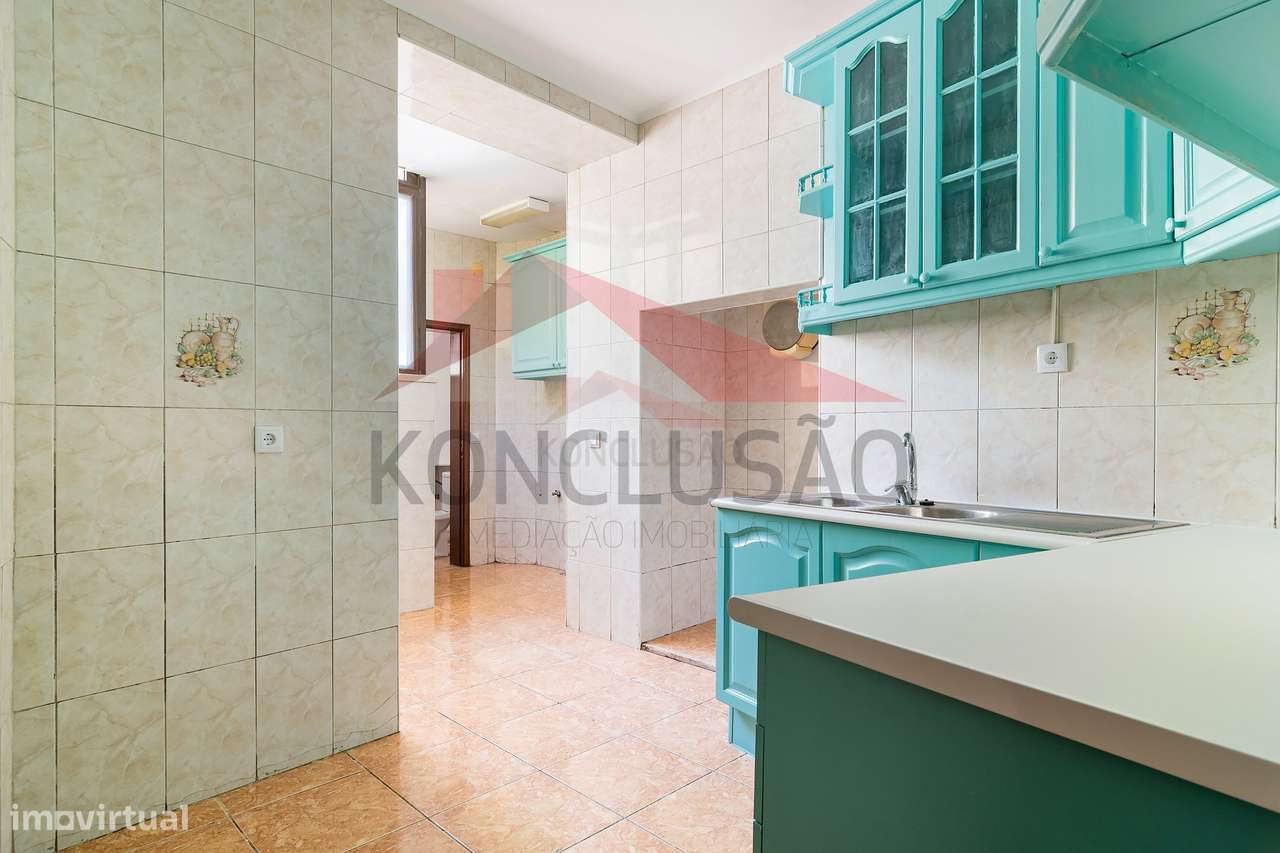 Apartamento em zona histórica de Lisboa-9