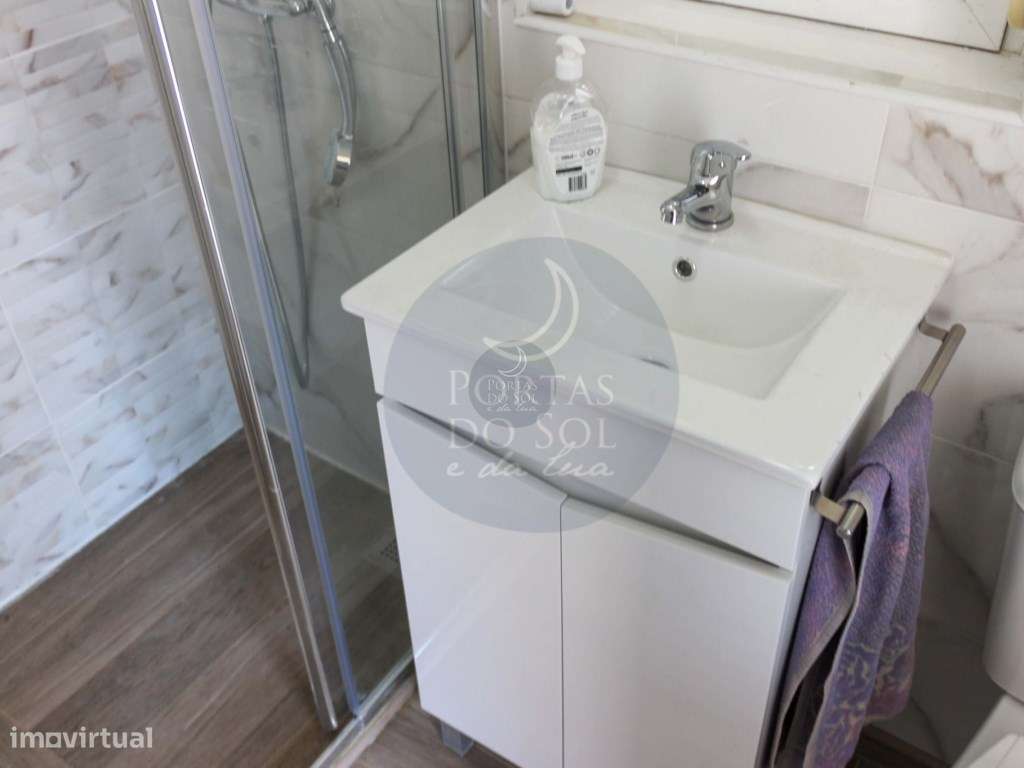 T6 c sótão (72m2), terraço, pátio e estacionamento-14