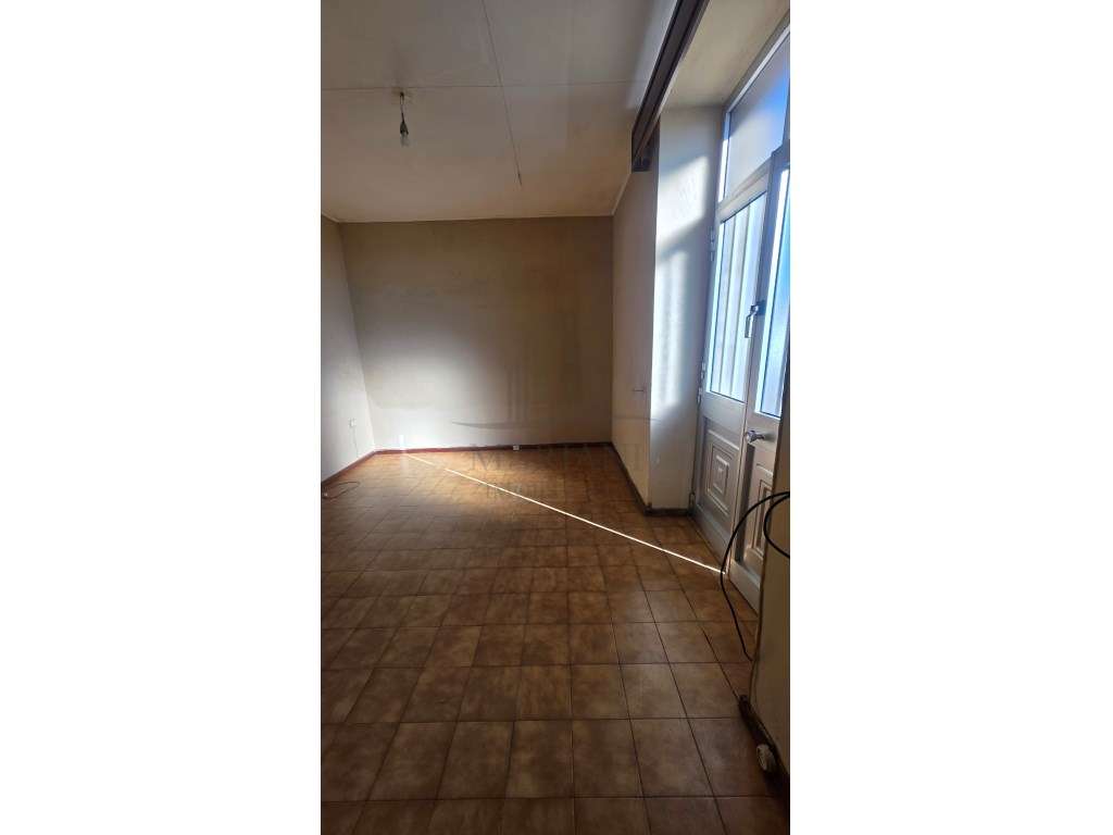 **2 Casas Térreas em Serzedo - Oportunidade Única! **-12