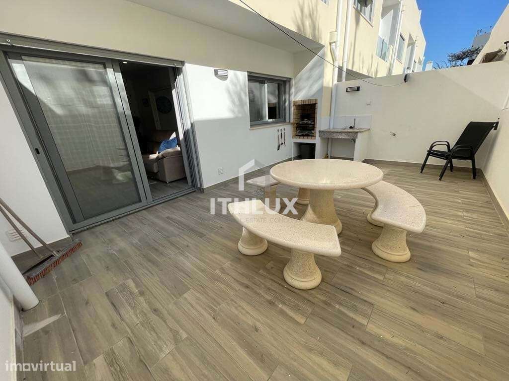 Excepcional Moradia Contemporânea 3+2, em Tavira - Grande imagem: 2/35