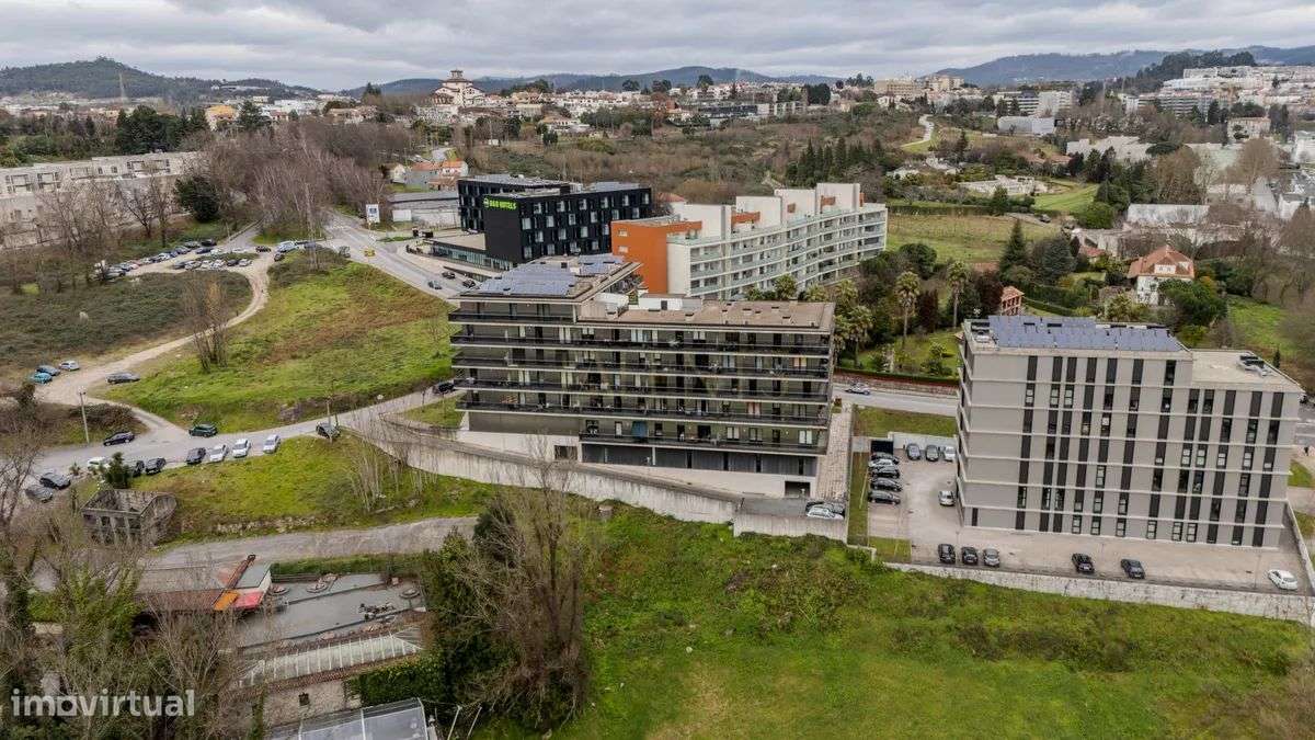 Apartamento T1 Azurém Guimaraes com Varanda Panorâmica-16
