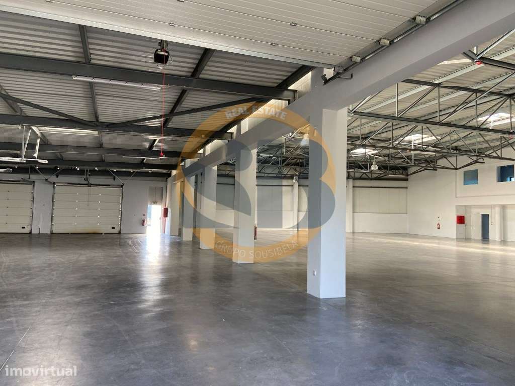 Armazém Industrial em Ovar - Junto à EN109-13