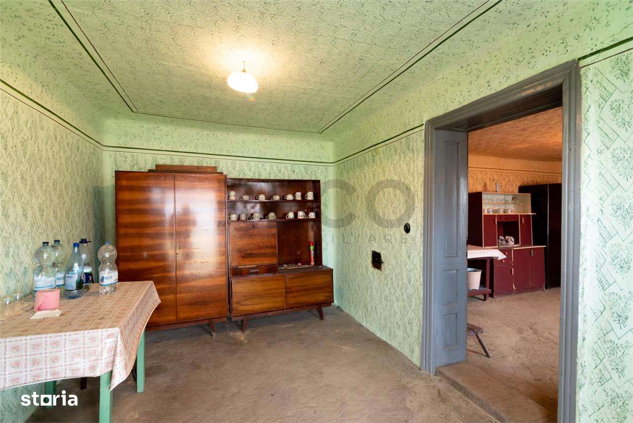 RECO Casa batraneasca cu teren generos in Girisu de Cris - Imagine principală: 4/9