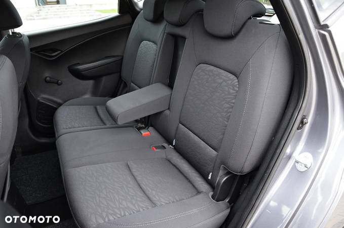 Hyundai ix20 1.4 Comfort - 27