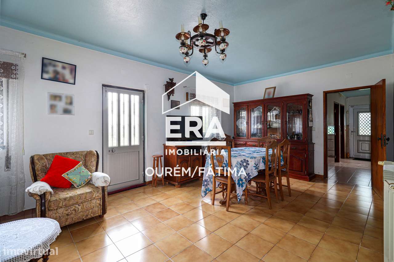 Moradia T5 com quintal em Urqueira, Ourém - Grande imagem: 5/41