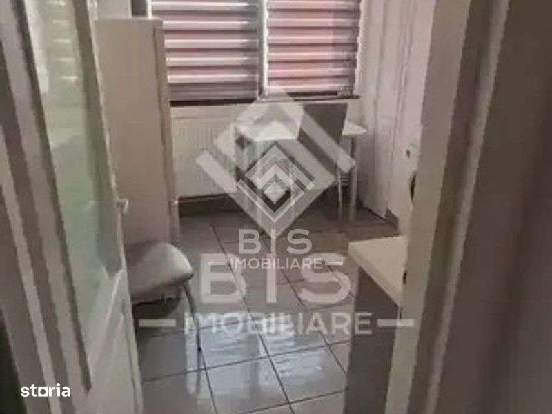 Apartament de vanzare - DECEBAL - Imagine principală: 4/10