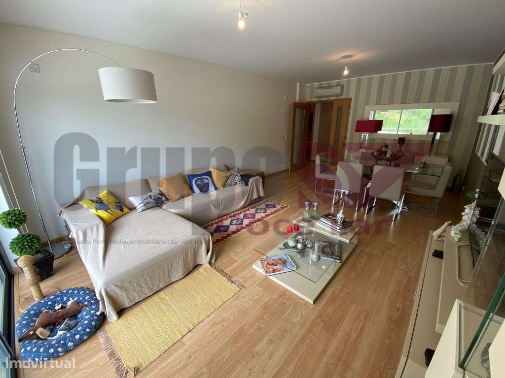 Apartamento T3 com Piscina e Jacuzzi em Sesimbra-13